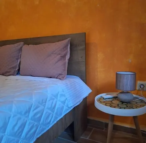 Teachers' House *