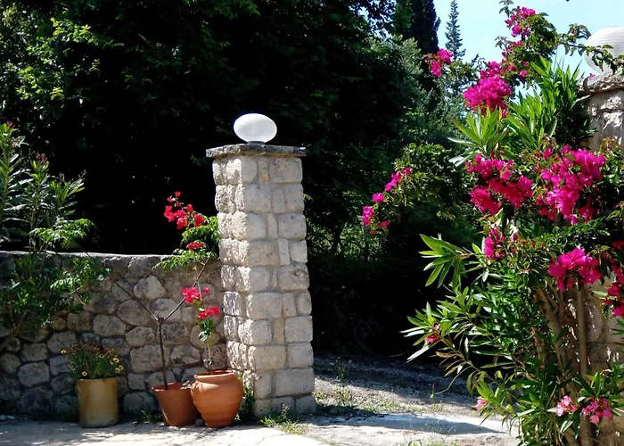 Teachers' House Alykes Potamou