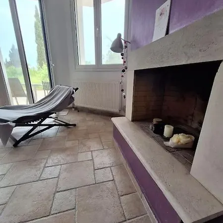 Teachers' House Lägenhet Alykes Potamou